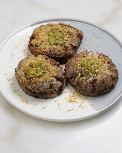 Pistachio kunafa chocolate cookies