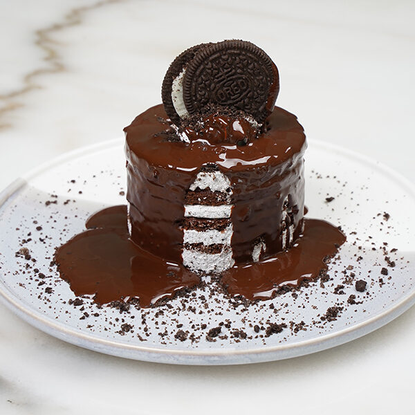 Oreo Volcano Cake